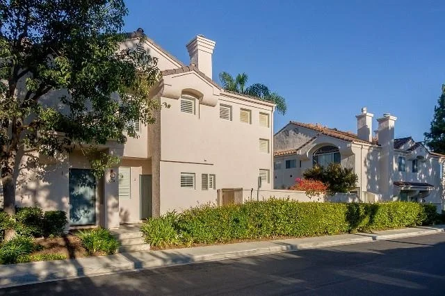5574 Renaissance Ave #2, San Diego, CA 92122