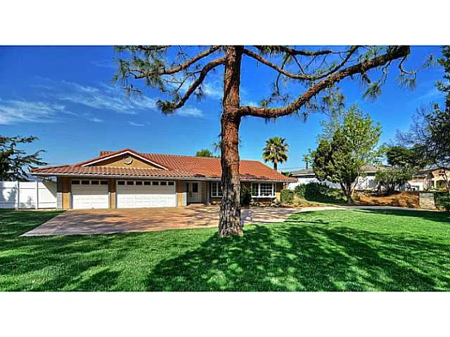 429 Sunny Hills Road, Fullerton, CA 92835