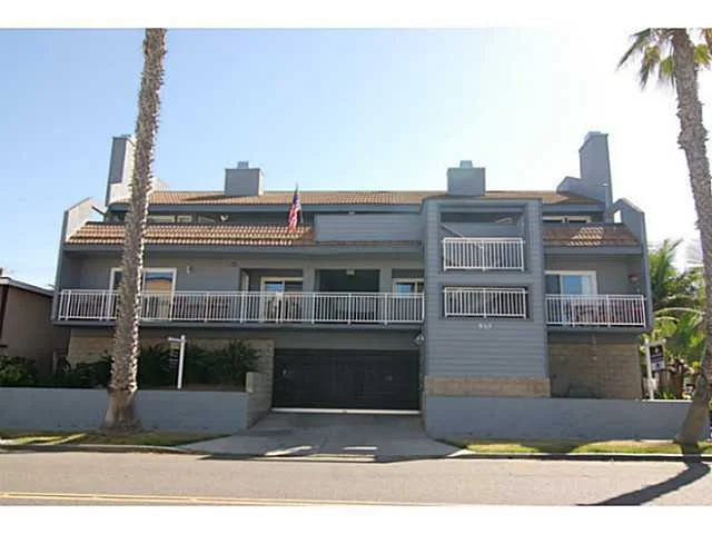 910 Pacific Street #2, Oceanside, CA 92054
