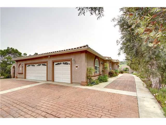 185 Via Las Brisas Street, San Marcos, CA 92069