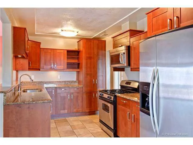 5578 Las Alturas Terrace, San Diego, CA 92114