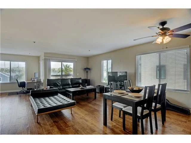 881 Thomas Avenue #15, San Diego, CA 92109