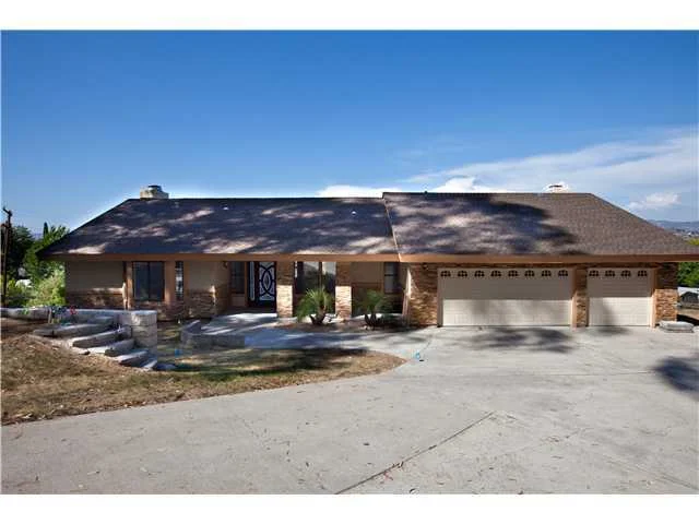 864 Pamela Lane, El Cajon, CA 92020