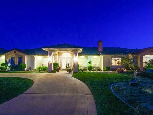8721 Sherwood Forest Court, Escondido, CA 92026
