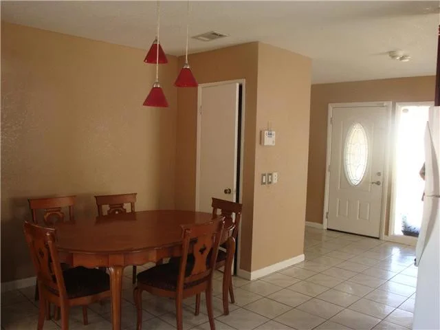 2258 Mission Avenue, Escondido, CA 92027