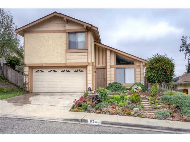 625 Wildflower Place, Escondido, CA 92026