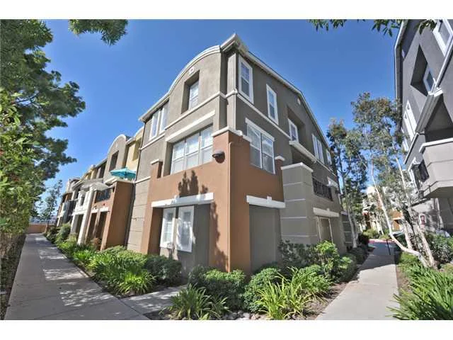 4635 Central Plz, San Diego, CA 92123