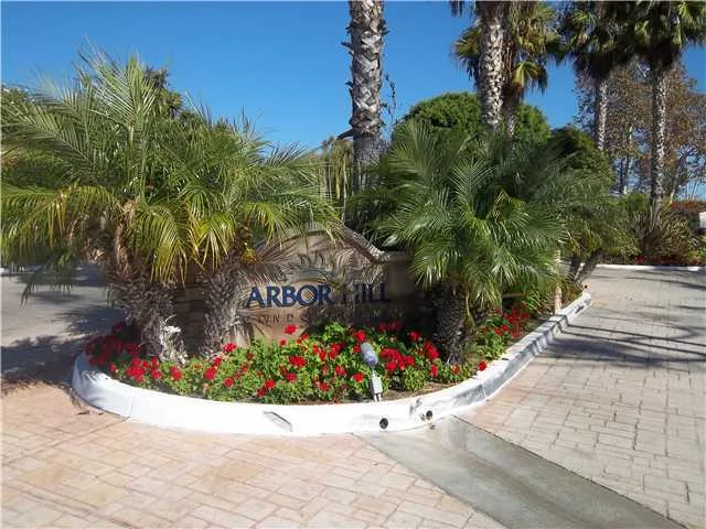 432 Edgehill Lane #27, Oceanside, CA 92054