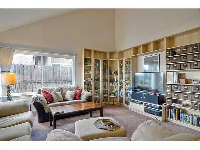 8663 Hydra Lane, San Diego, CA 92126