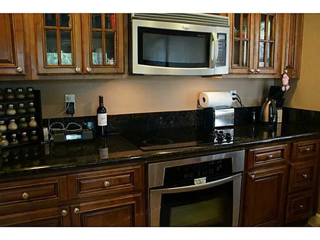 8544 Via Mallorca #C, La Jolla, CA 92037