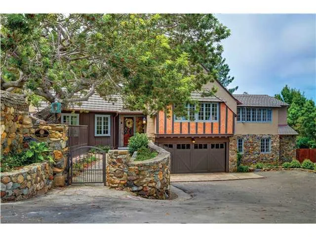 7712 Hillside Drive, La Jolla, CA 92037