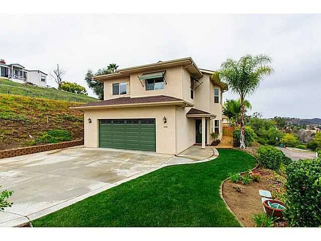 12385 Sunbrite Lane, Lakeside, CA 92040