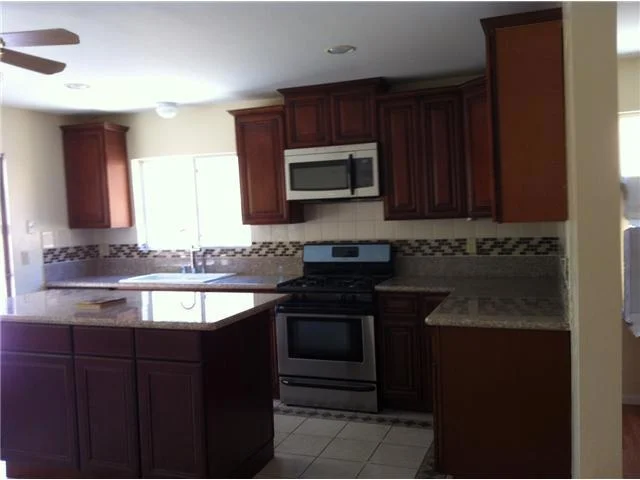 1021 Rose Street, Escondido, CA 92027