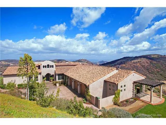 18469 Via Ambiente, Rancho Santa Fe, CA 92067