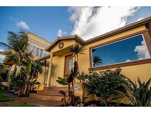 4549 Saratoga Avenue, San Diego, CA 92107