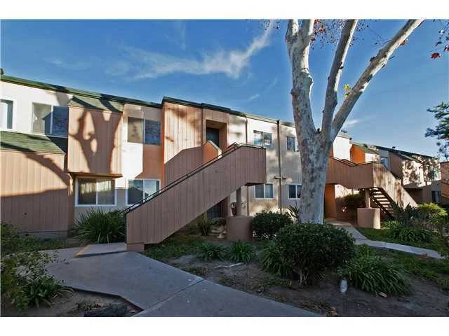 8775 Navajo Road #6, San Diego, CA 92119