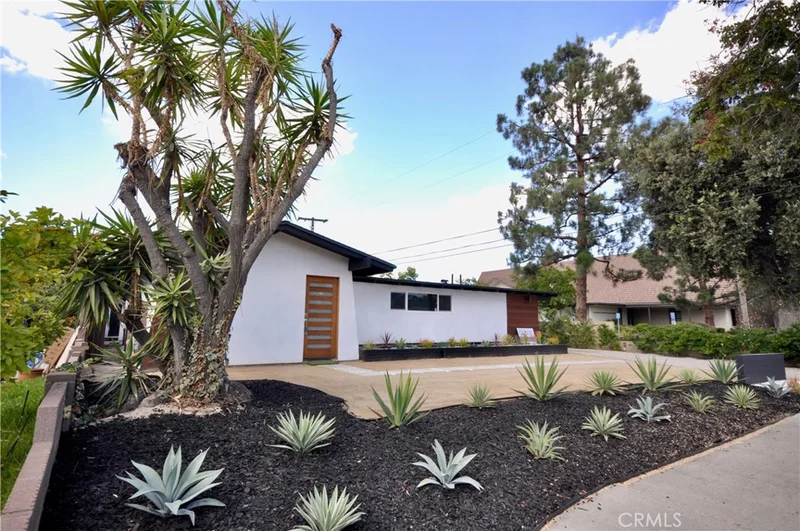 553 Rio Vista, Anaheim, CA 92806