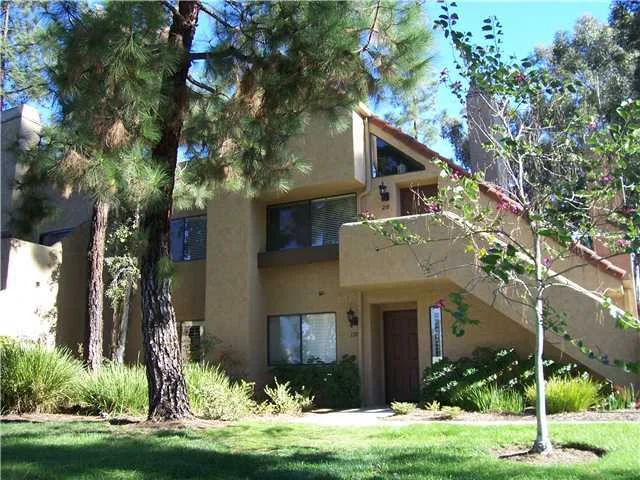 11855 Caminito Ronaldo #210, San Diego, CA 92128