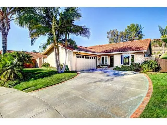 7922 Terraza Disoma, Carlsbad, CA 92009