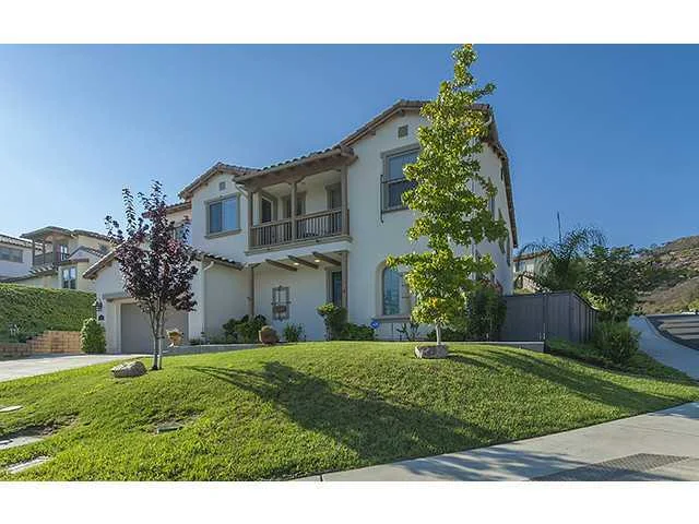 2598 Honeybell Lane, Escondido, CA 92027