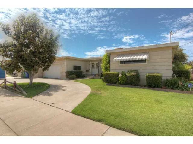 790 Applewood Drive, El Cajon, CA 92021