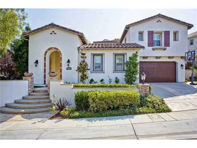 883 Genoa Way, San Marcos, CA 92078