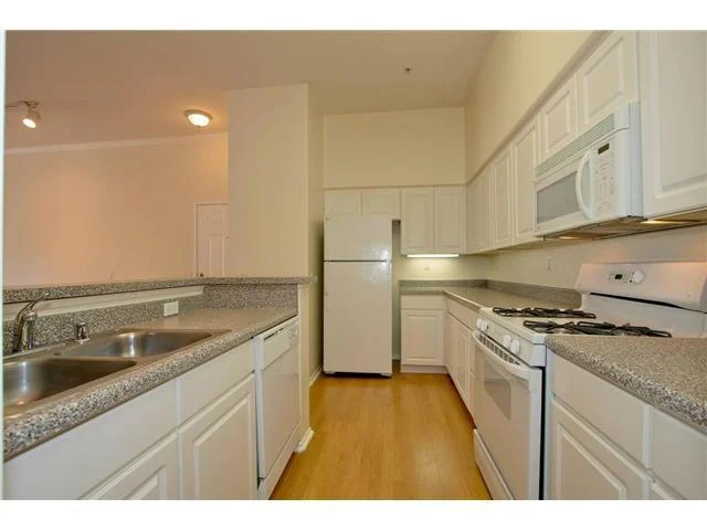 12362 Carmel Country Road #G206, San Diego, CA 92130