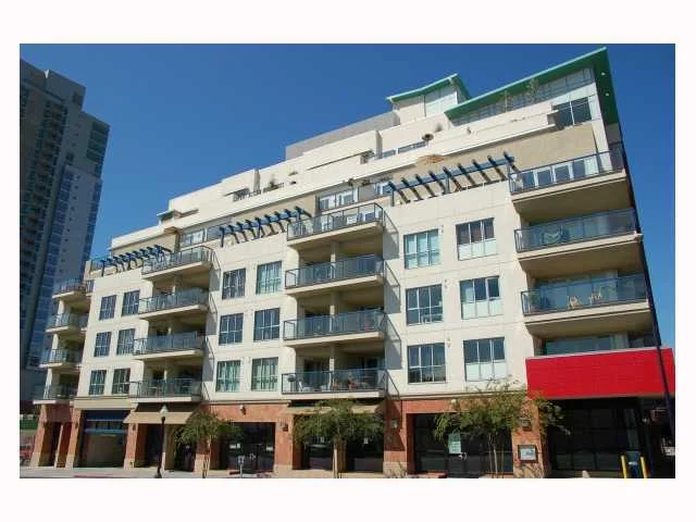 875 G Street #406, San Diego, CA 92101
