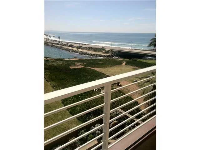 185 Chinquapin Avenue, Carlsbad, CA 92008