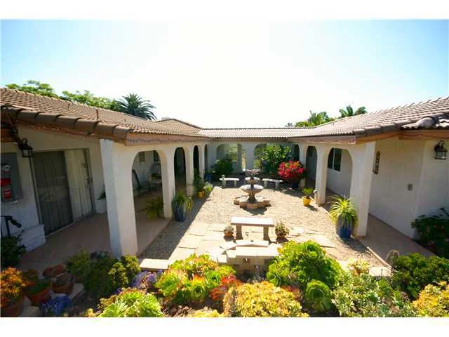 1002 Bonnie Brae Place, Vista, CA 92084
