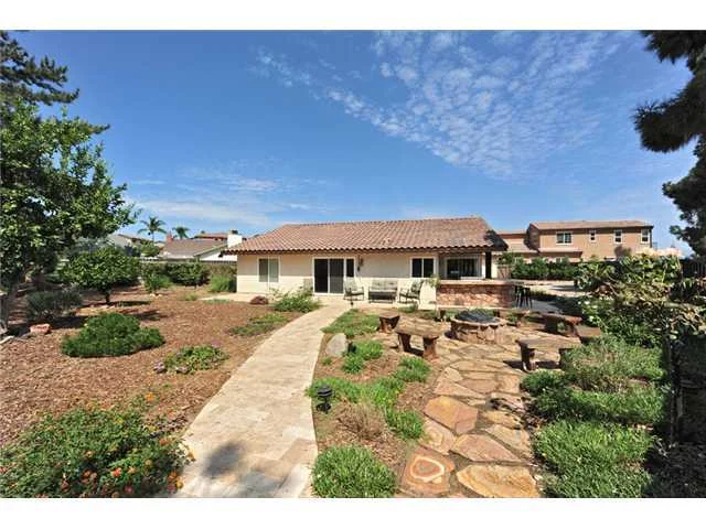 11563 Aliento Court, San Diego, CA 92127