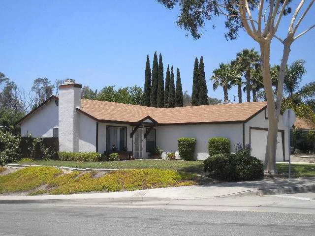 510 Hatherly Street, Vista, CA 92083