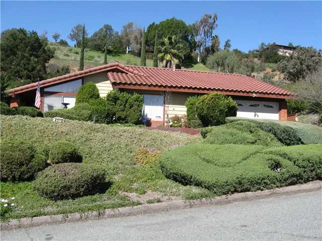 4318 Avenida Gregory, Spring Valley, CA 91977