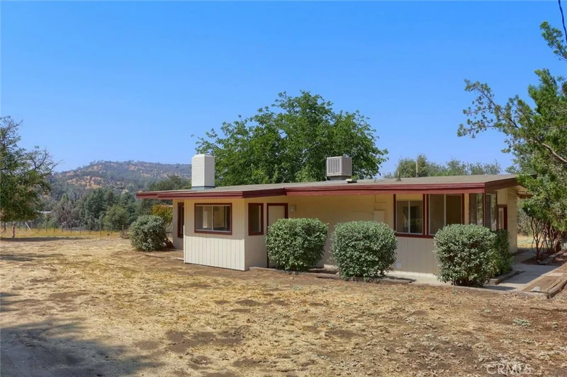 29470 Yosemite Springs Parkway, Coarsegold, CA 93614