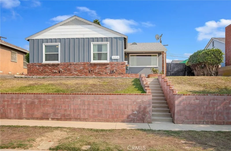 11716 Spinning, Hawthorne, CA 90250