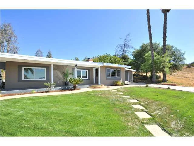 29345 High Point Drive, Valley Center, CA 92082