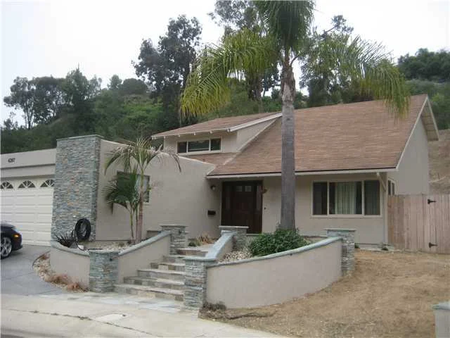4267 Robbins Street, San Diego, CA 92122