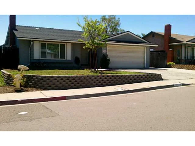 10035 Three Oaks Way, Santee, CA 92071