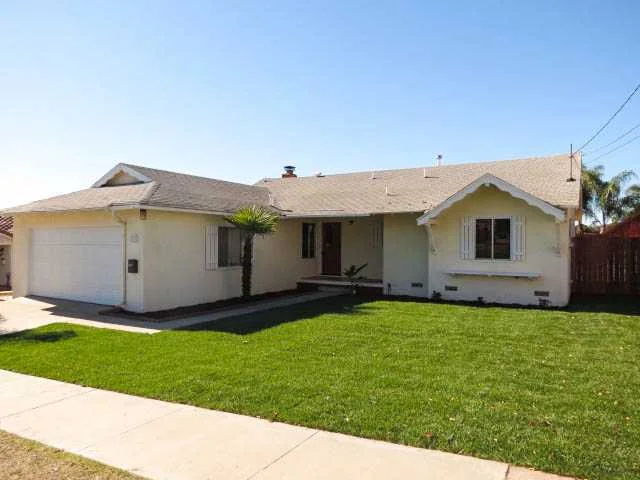 2726 Kausman Street, San Diego, CA 92139