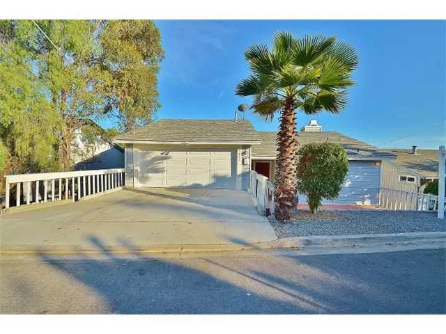 7871 Cimarron Lane, La Mesa, CA 91942