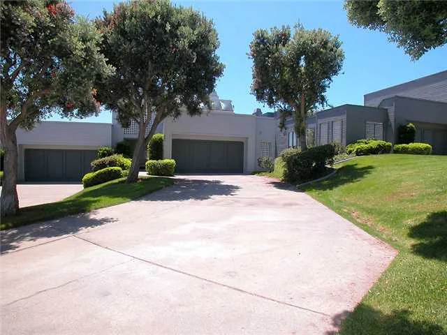 1027 America Way, Del Mar, CA 92014