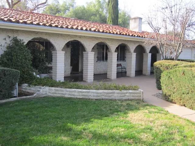 865 Eldorado Drive, Escondido, CA 92025