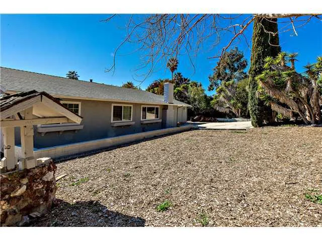 1025 Lime Place, Vista, CA 92081