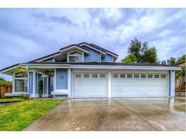 848 Muirwood Drive, Oceanside, CA 92057