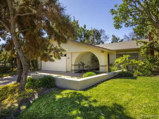 226 Glen Arbor Drive, Encinitas, CA 92024