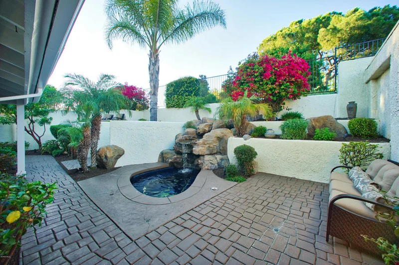 4658 Tam Oshanter Drive, Westlake Village, CA 91362