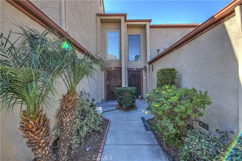 555 Azusa #26, Azusa, CA 91702