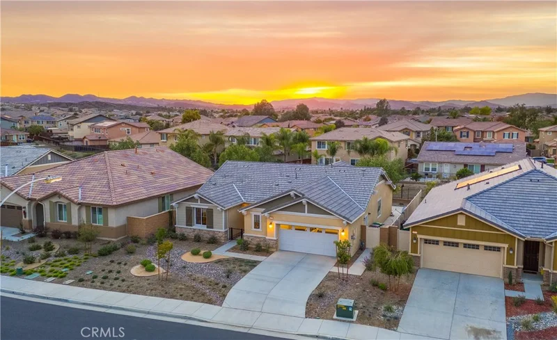 30249 Bristol Gate Lane, Menifee, CA 92584