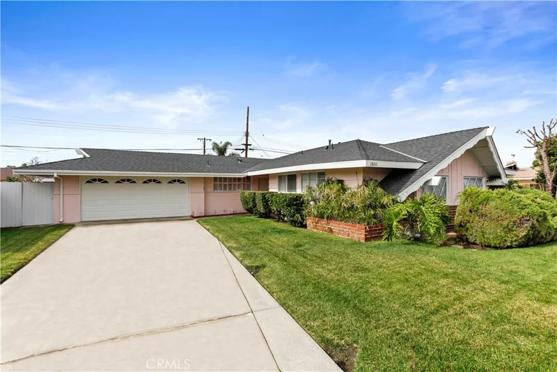 10211 Kenmore, Anaheim, CA 92804