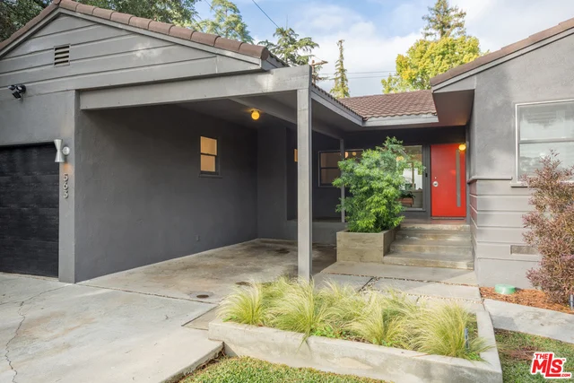 563 Buena Loma, Altadena, CA 91001